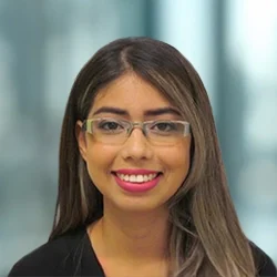 A headshot photo of Alondra Montoya, a dental assistant at Valley Dental