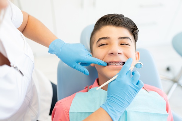 Reasons To Choose A Pediatric Dentist For Your Child’s Dental Care